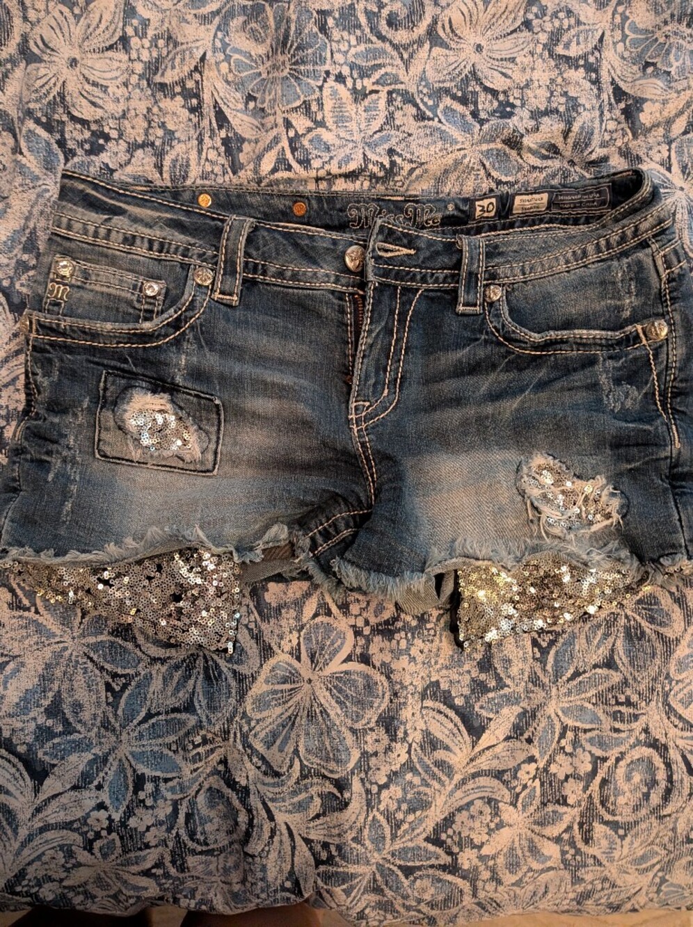 Vintage Miss Me Y2K Size 30 Sequin Shorts